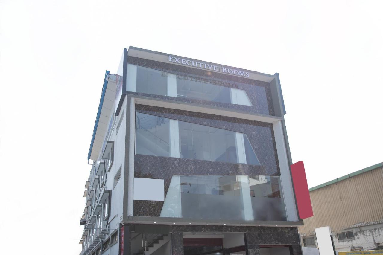 Oyo 11097 Hotel Grand Arabian Bengaluru Kültér fotó