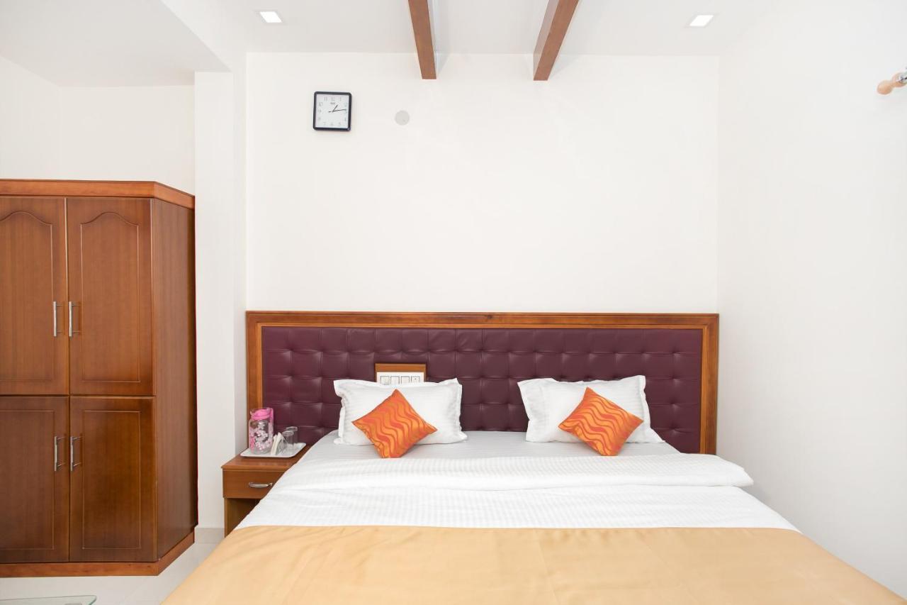 Oyo 11097 Hotel Grand Arabian Bengaluru Kültér fotó